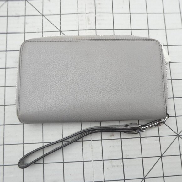 Michael Kors Large Pebbled Leather Smartphone Wristlet - Gray - Picture 2 of 11